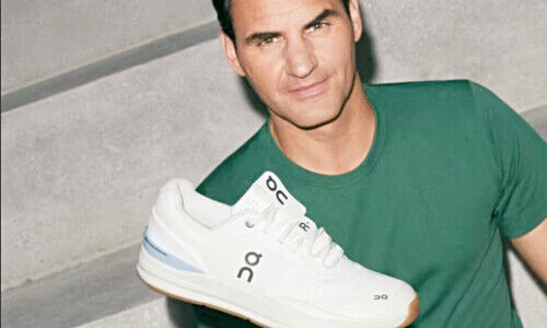 Werbeträger Roger Federer mit On-Schuh (Bild: Werbung On)