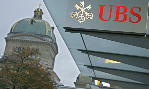 UBS-Logo in Bern (Bild: Keystone)