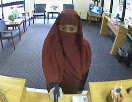 Hijab.Bankrobber