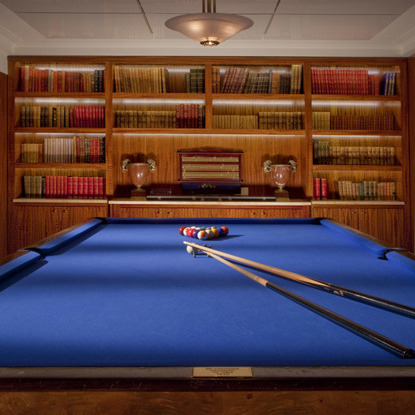7-PoolTable