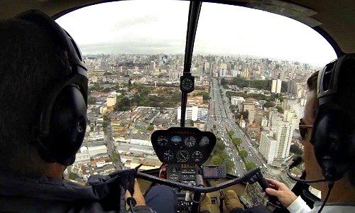 Helikopter-Flug über den verstopften Strassen von São Paulo (Bild: Youtube)