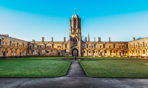 Universität Oxford (Bild: Shutterstock)