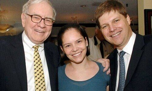 Warren Buffett, Lory Spier, Guy Spier (v.l.n.r.)