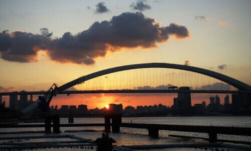 Brücke in Shanghai (Bild: Kaiyu Wu, Unsplash)