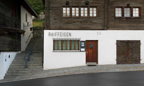Raiffeisen Filiale in Ausserberg, Wallis (Bild: Keystone)