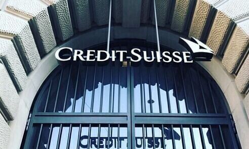 Eingang der Credit Suisse am Paradeplatz in Zürich