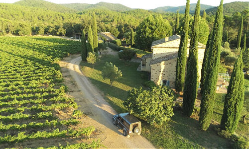 Domaine Mirabeau Bastide vineyards landrover