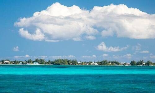 Blick auf Grand Cayman (Bild: Pixabay)