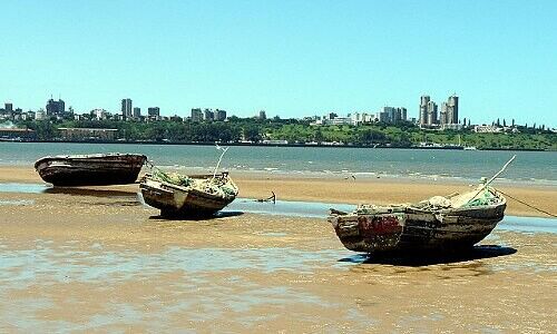 Fischerboote in Mosambik (Bild: Flickr / Cordelia Persen)