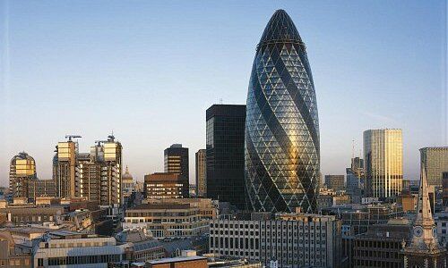 The Gherkin: Swiss-Re-Sitz in London (Bild: Foster & Partners)