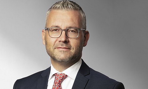 Mark Rety U.S. Offshore Banking's Carousel