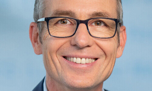 644d9c89a5027503ad128fa01a622d65 w500 h300 cp