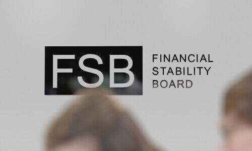 Leading Bank Regulators Seek to Prevent Digital Bank Runs