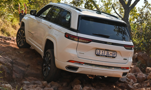 grand cherokee exterior 500x300