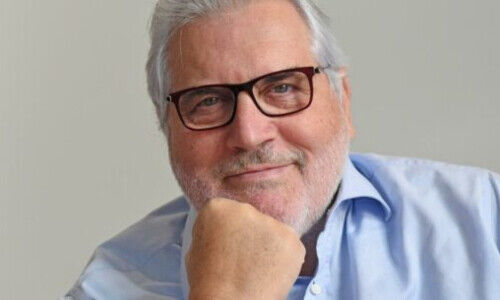 8dd42f6db21afba7d0fa439f51a494ff w500 h300 cp