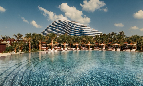 Jumeirah_Marsa_Al_Arab.jpeg