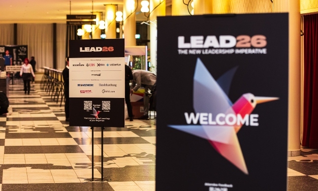 Julius Baer and Pictet: Two Paths Through the Technological Storm