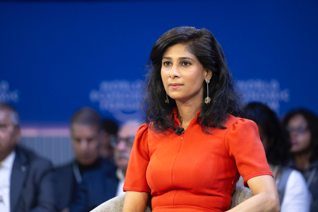 Can India Become the Third Largest Economy in the World? session with Ashwini Vaishnaw, Minister of Electronics and Information Technology, Minister of Railways, and Minister of Information and Broadcasting of India; Gita Gopinath, Gregory and Ania Coffey Professor of Economics, Harvard University, USA; Juvencio Maeztu Herrera, CEO and President, IKEA Group, Sweden; Kalli Purie Bhandal, Vice-Chairperson and Executive Editor-in-Chief, India Today Group, India; Sunil Bharti Mittal, Chairman, Bharti Enterprises, India; at the World Economic Forum Annual Meeting 2026 in Davos-Klosters, Switzerland, on 21/1/2026 from 10:15 to 11:00 in the Congress Centre – Aspen 1 (Zone B), Stakeholder Dialogue. (india economy). ©2026 World Economic Forum / ALAVEE