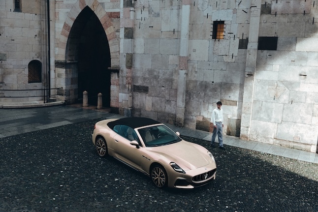 MaseratiGranCabrio OroLirico