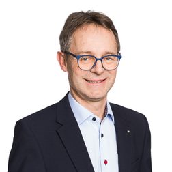 Ueli Manser
