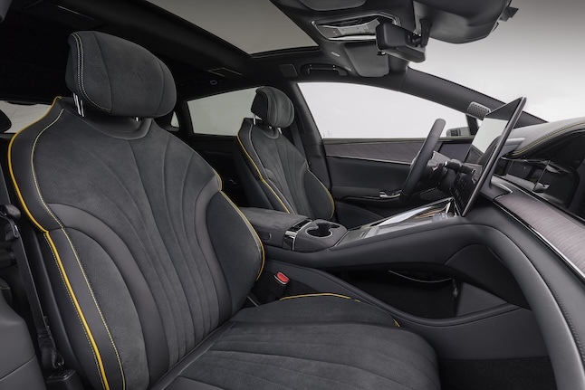 DENZA Z9GT 004INTERIOR 083