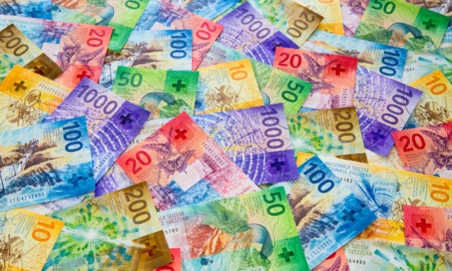 Swiss bankers seek easier rules for a franc stablecoin
